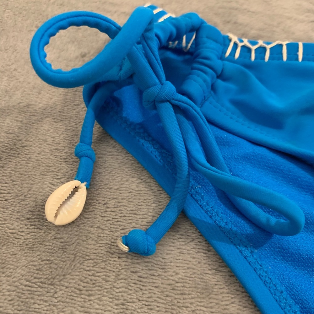Bikini 👙 - Picture 5 of 6